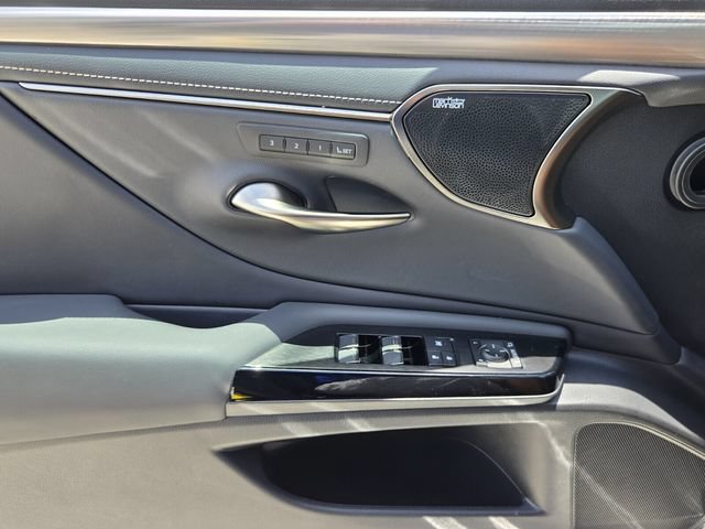 Used 2024 Lexus ES 300h F Sport FWD image 27