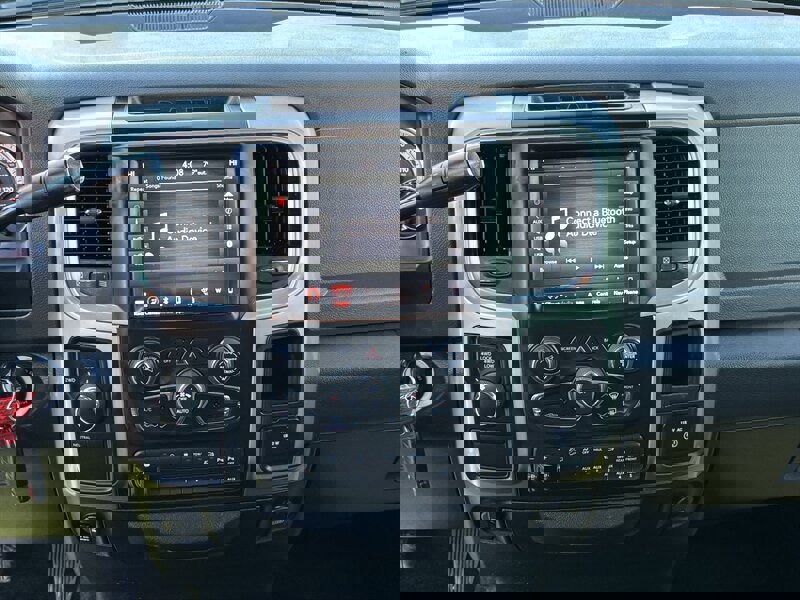 Used 2018 RAM 2500 Lone Star image 12