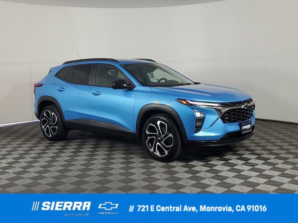 New 2026 Chevrolet Trax RS w/ Sunroof Package