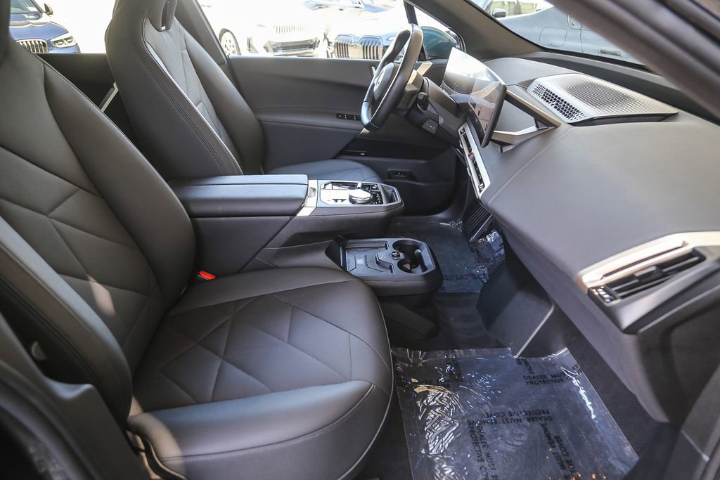 Used 2025 BMW iX xDrive50 image 13