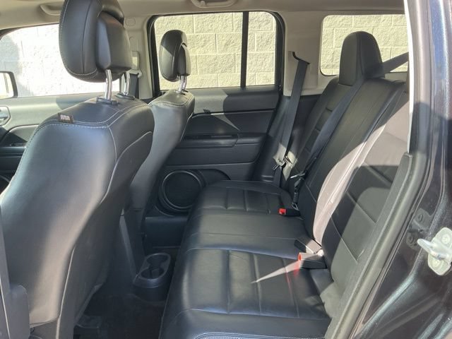 Used 2015 Jeep Patriot High Altitude AWD/4WD image 22