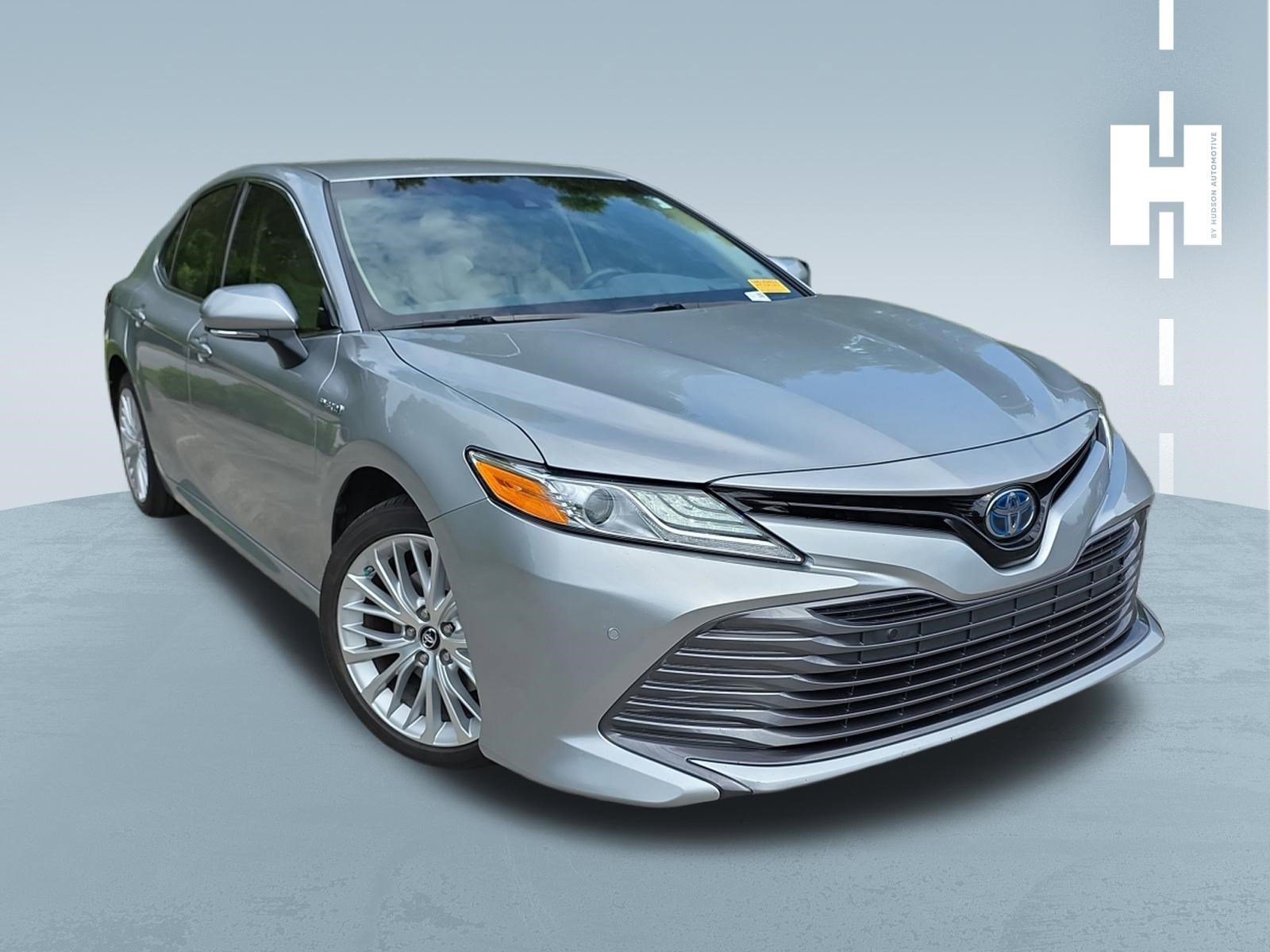 Used 2018 Toyota Camry XLE FWD image 1