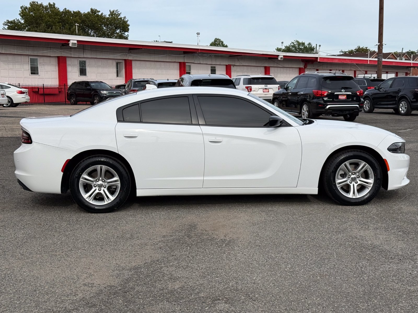 Used 2023 Dodge Charger SXT RWD image 15