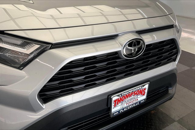 Used 2024 Toyota RAV4 LE image 31
