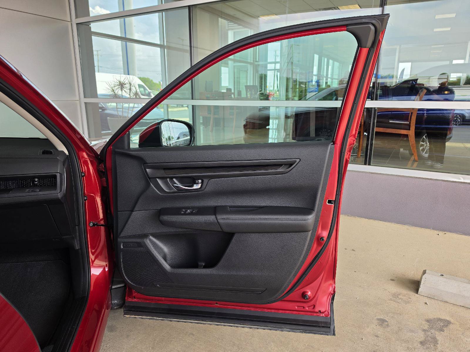 Used 2024 Honda CR-V EX image 11