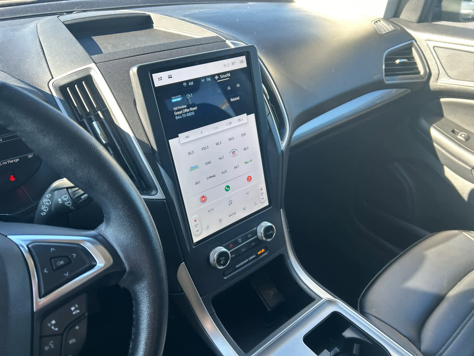 Used 2023 Ford Edge SEL image 23