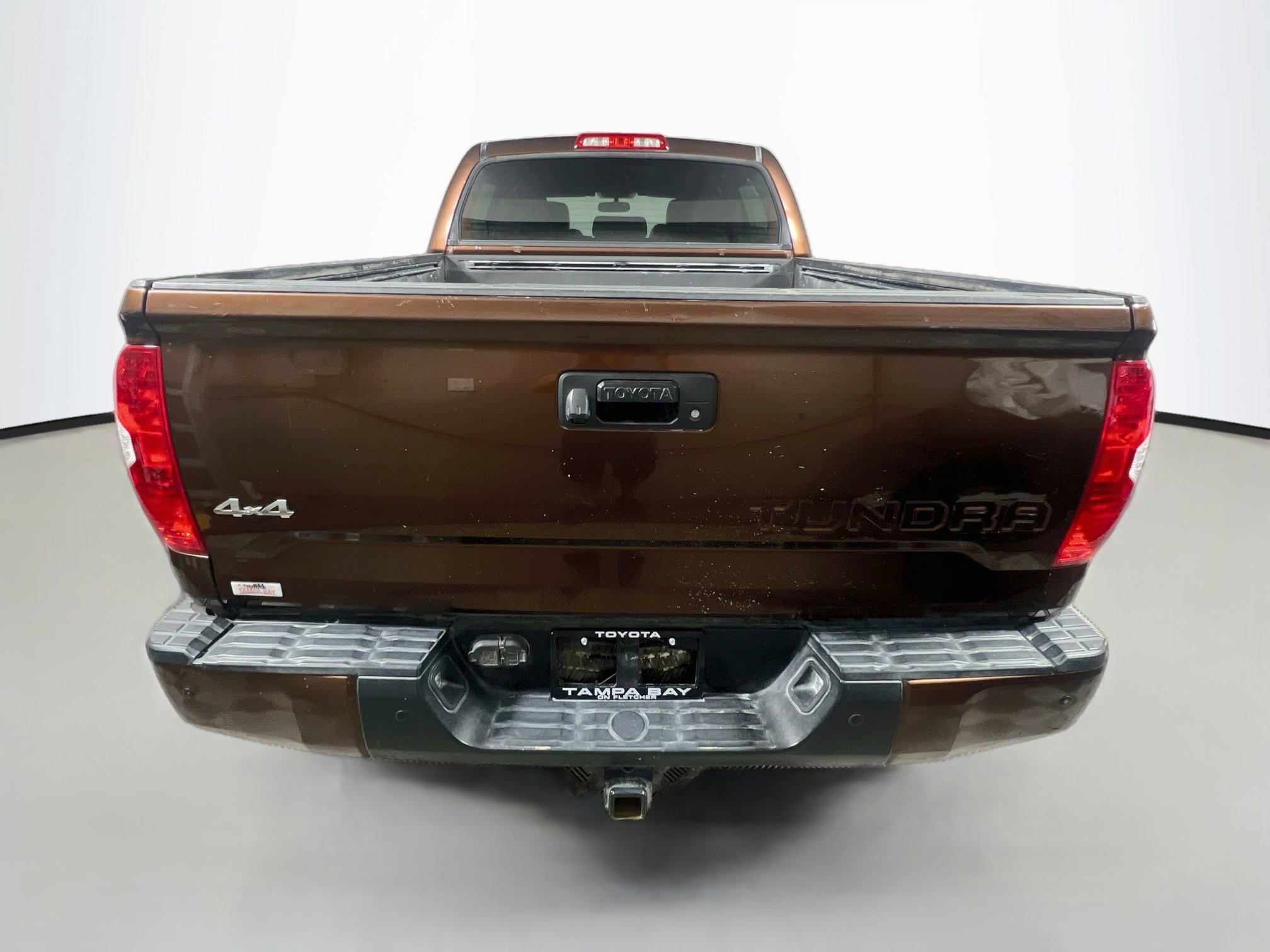 Used 2016 Toyota Tundra Limited w/ Limited Premium Package AWD/4WD image 6