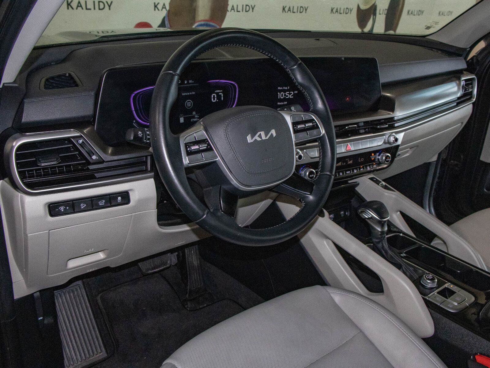 Used 2025 Kia Telluride S FWD image 6