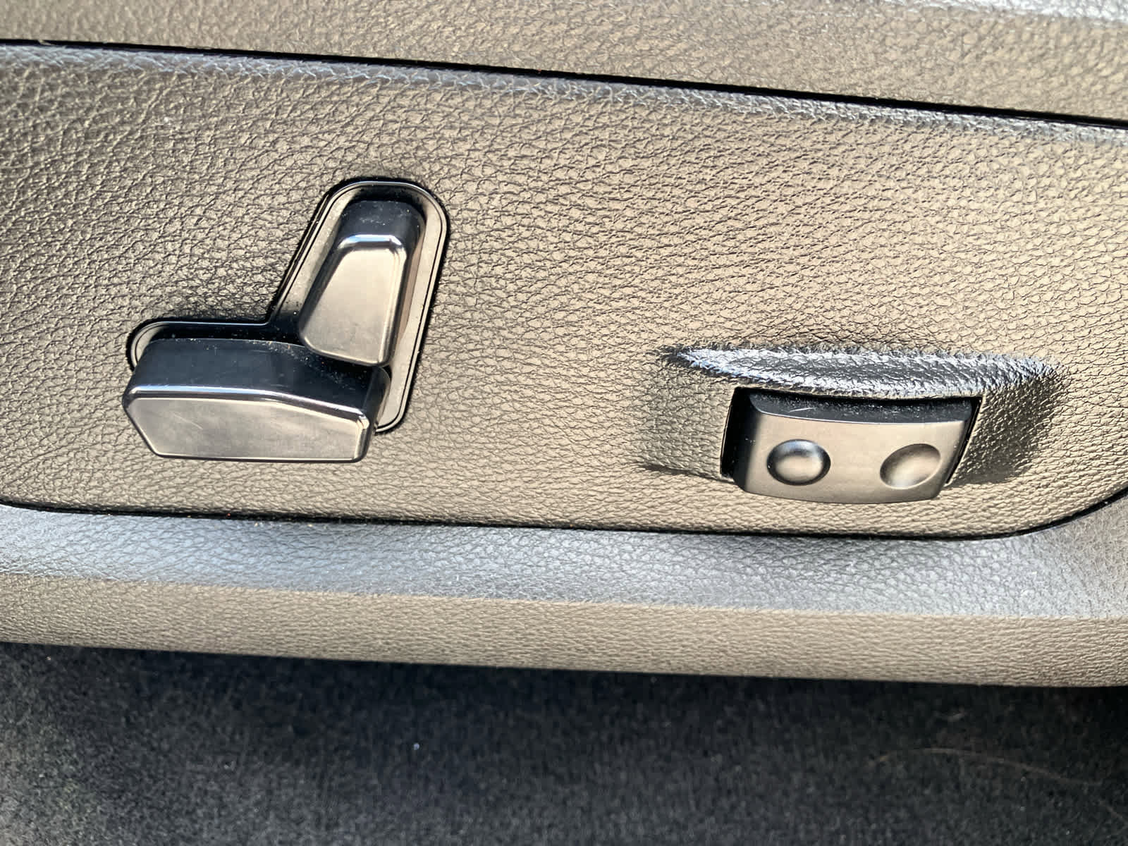 Used 2023 RAM 1500 Classic Warlock image 11