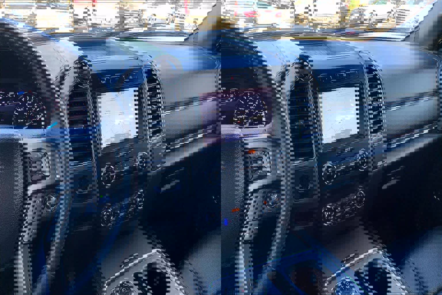 Used 2020 Ford Expedition XLT w/ Equipment Group 202A image 7