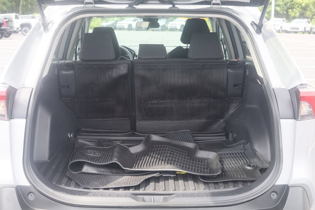 Used 2023 Toyota RAV4 LE AWD/4WD image 24