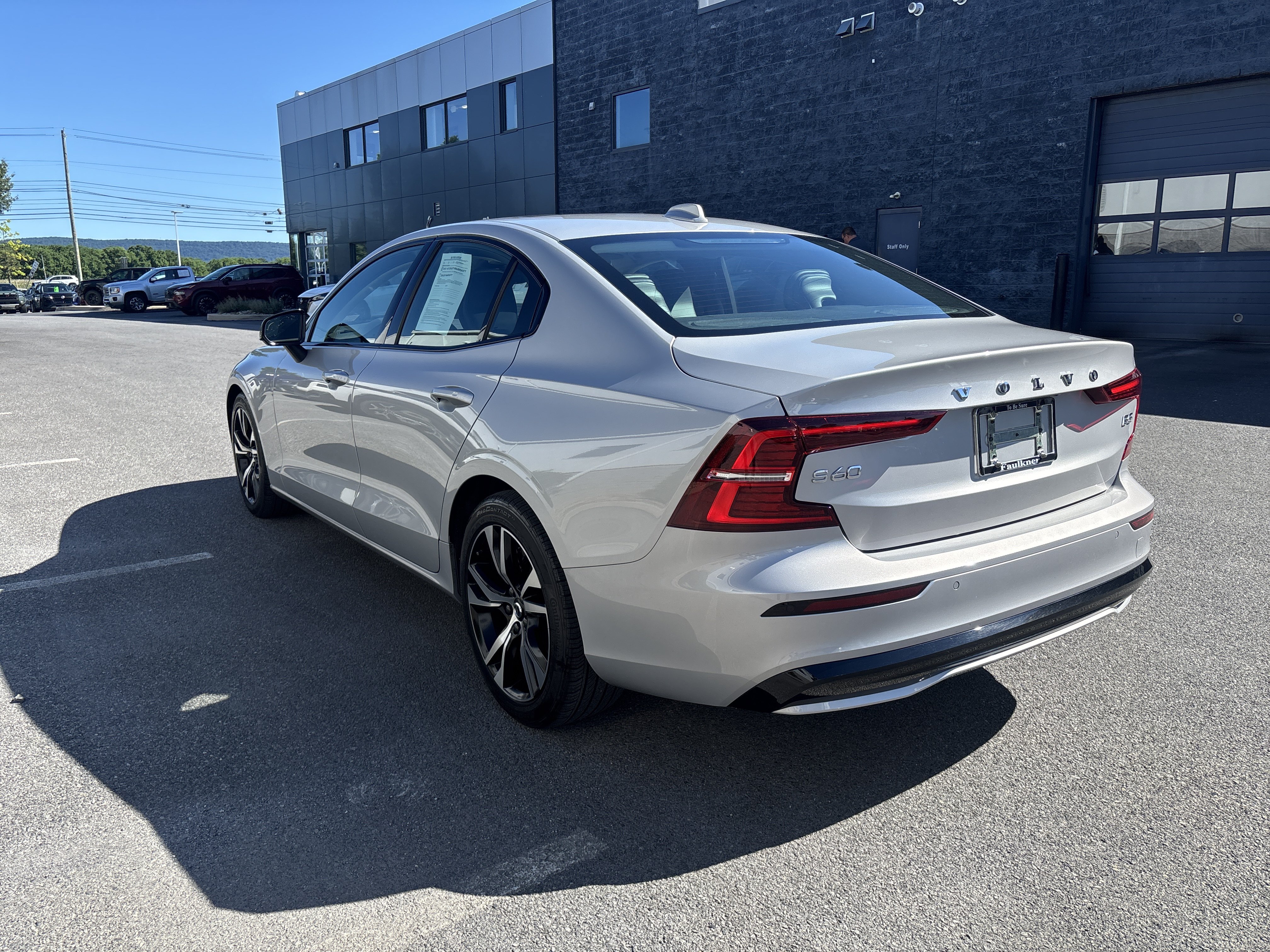 Used 2025 Volvo S60 B5 Core FWD image 22