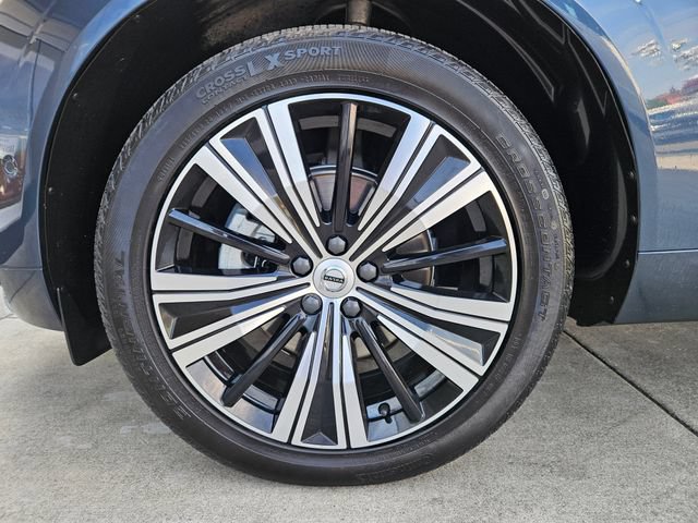 Used 2023 Volvo XC60 B5 Plus AWD/4WD image 9