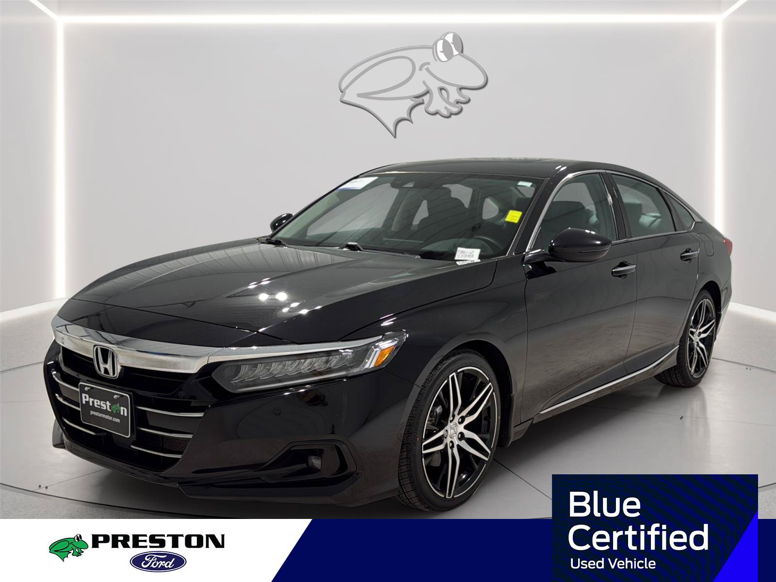 Used 2021 Honda Accord Touring image 1