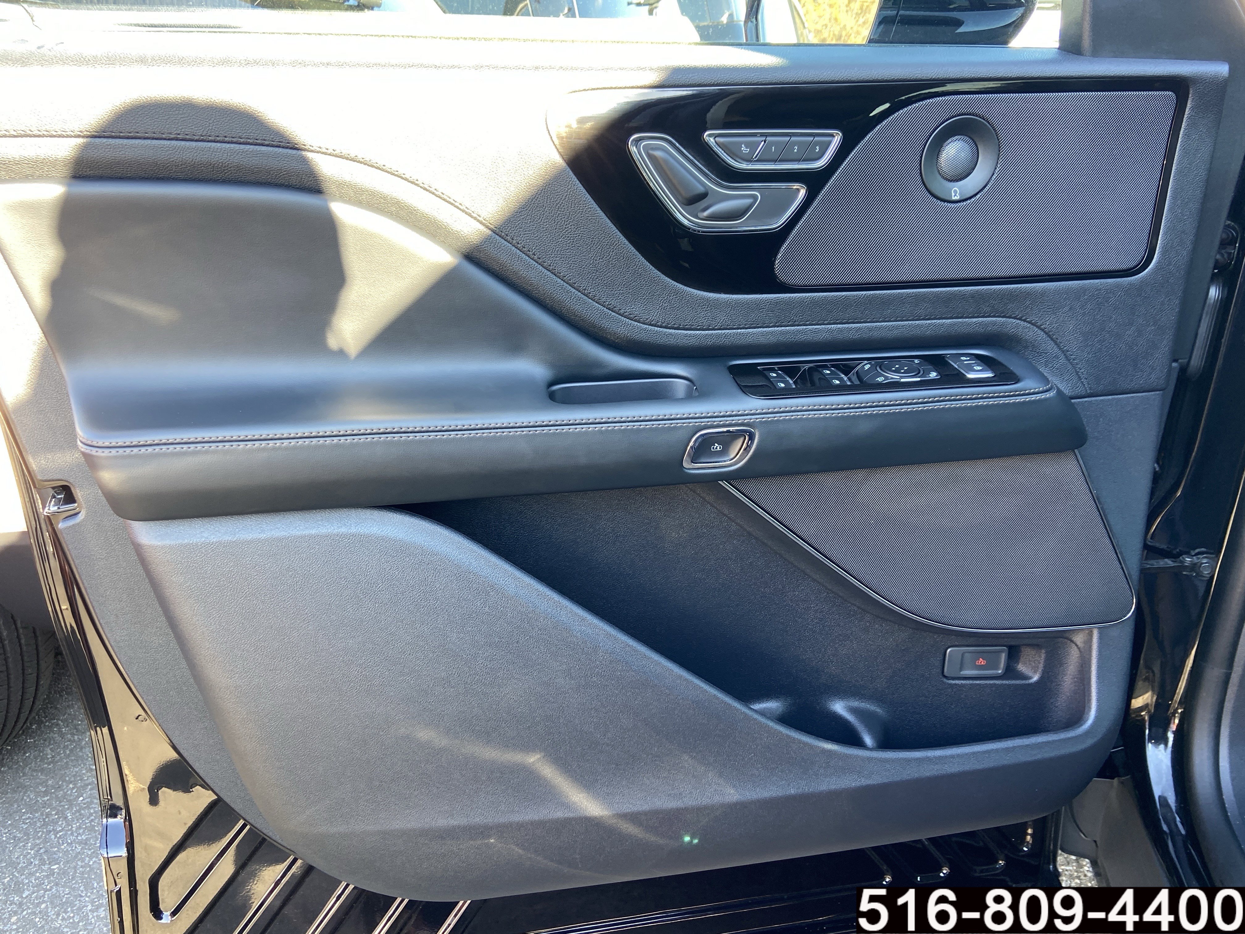 Used 2025 Lincoln Aviator AWD w/ Equipment Group 101A image 24