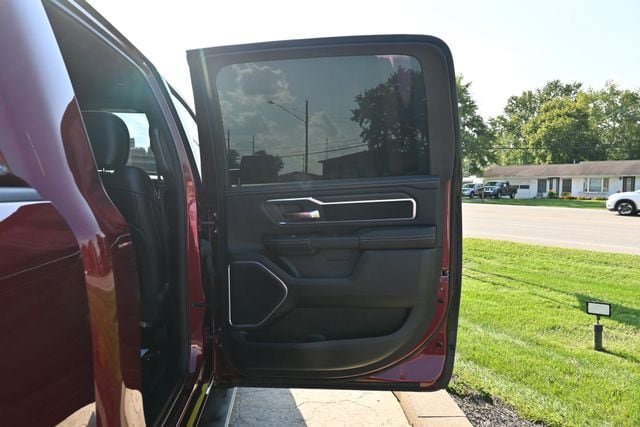 Used 2025 RAM 1500 Laramie w/ Sport Appearance Package AWD/4WD image 20