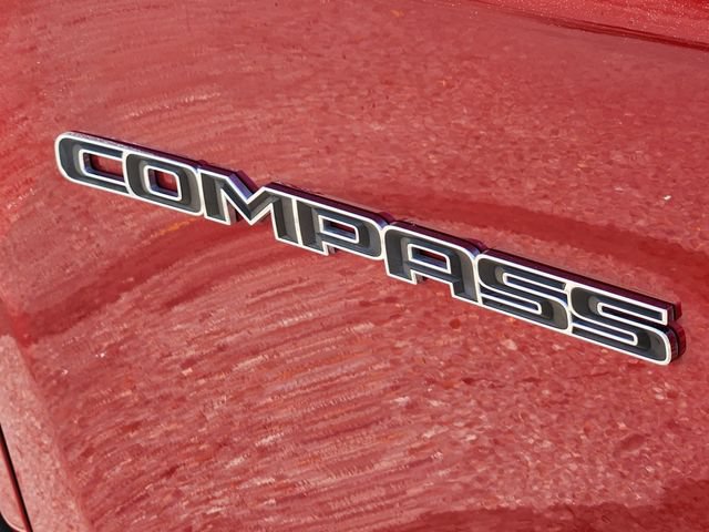 Used 2023 Jeep Compass Latitude AWD/4WD image 10