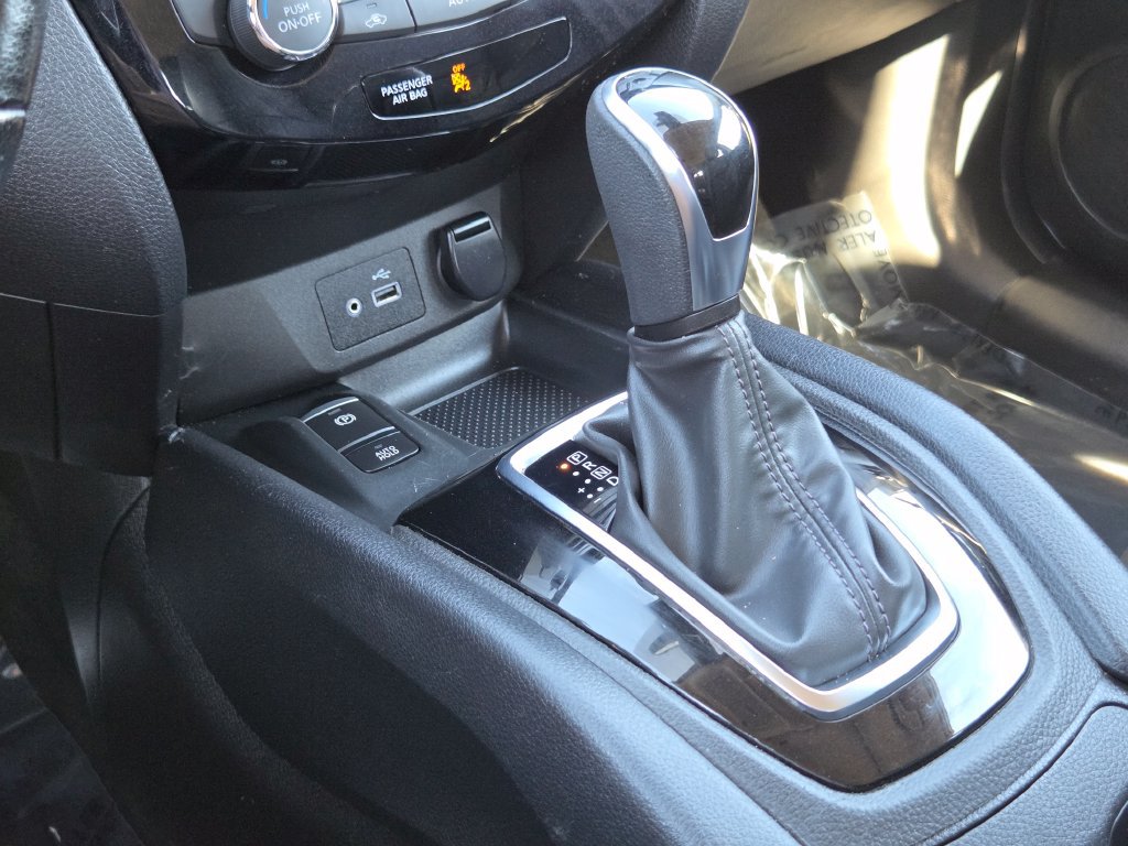 Used 2021 Nissan Rogue Sport SL w/ Premium Package AWD/4WD image 39