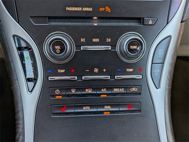 Used 2019 Lincoln Nautilus Select image 22