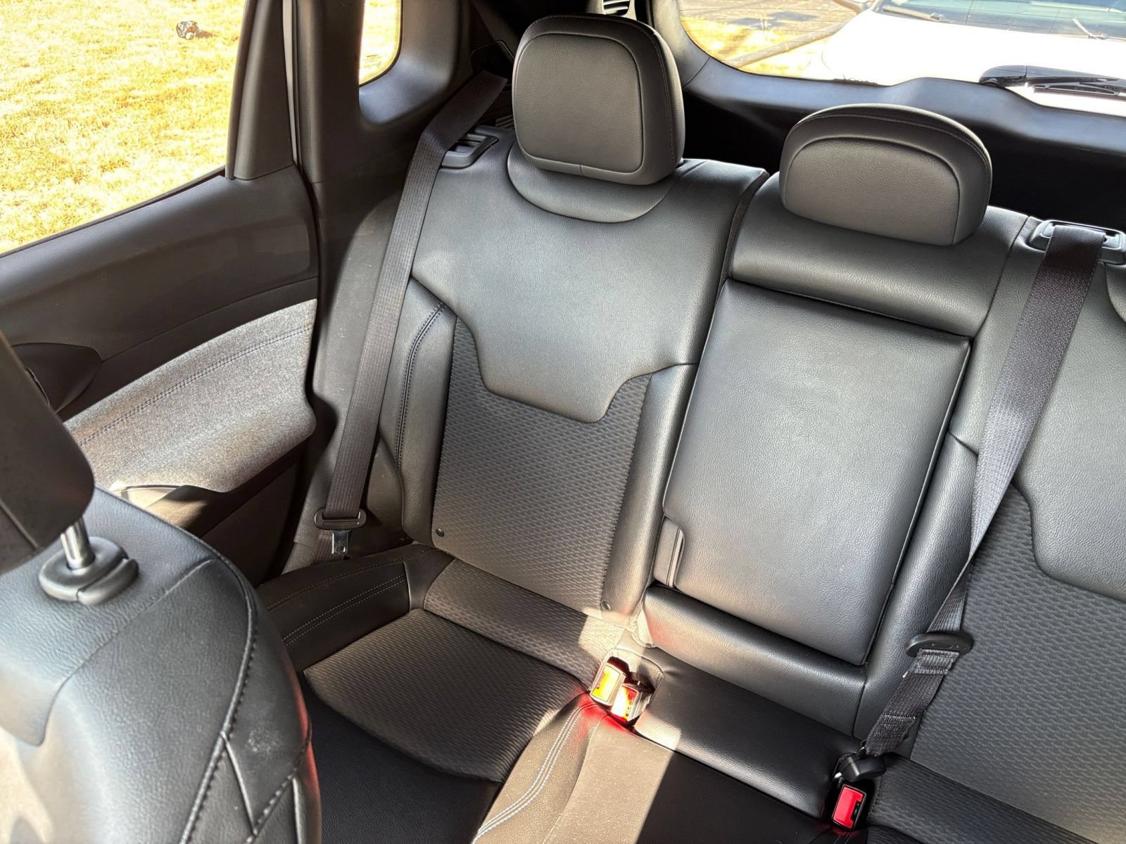 Used 2025 Jeep Compass Latitude AWD/4WD image 38