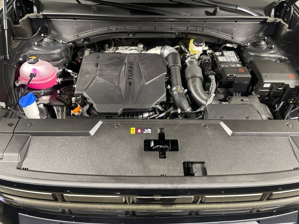 Certified 2025 Hyundai Santa Fe XRT image 9