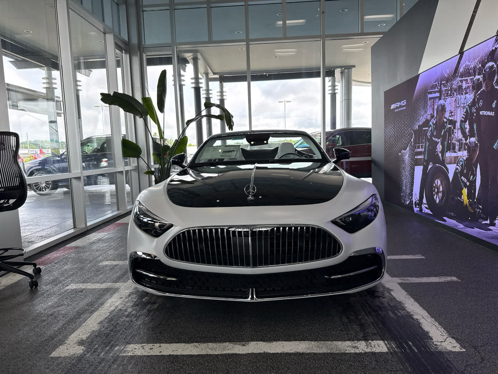 New 2026 Mercedes-Benz Maybach SL 680 image 5