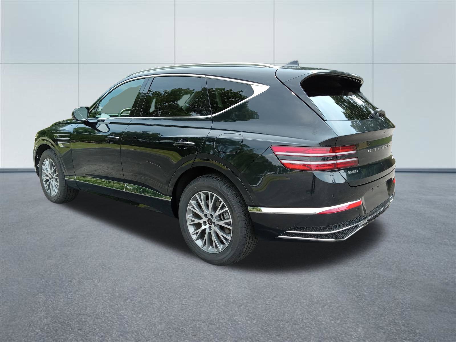 Used 2025 Genesis GV80 2.5T Standard AWD/4WD image 3