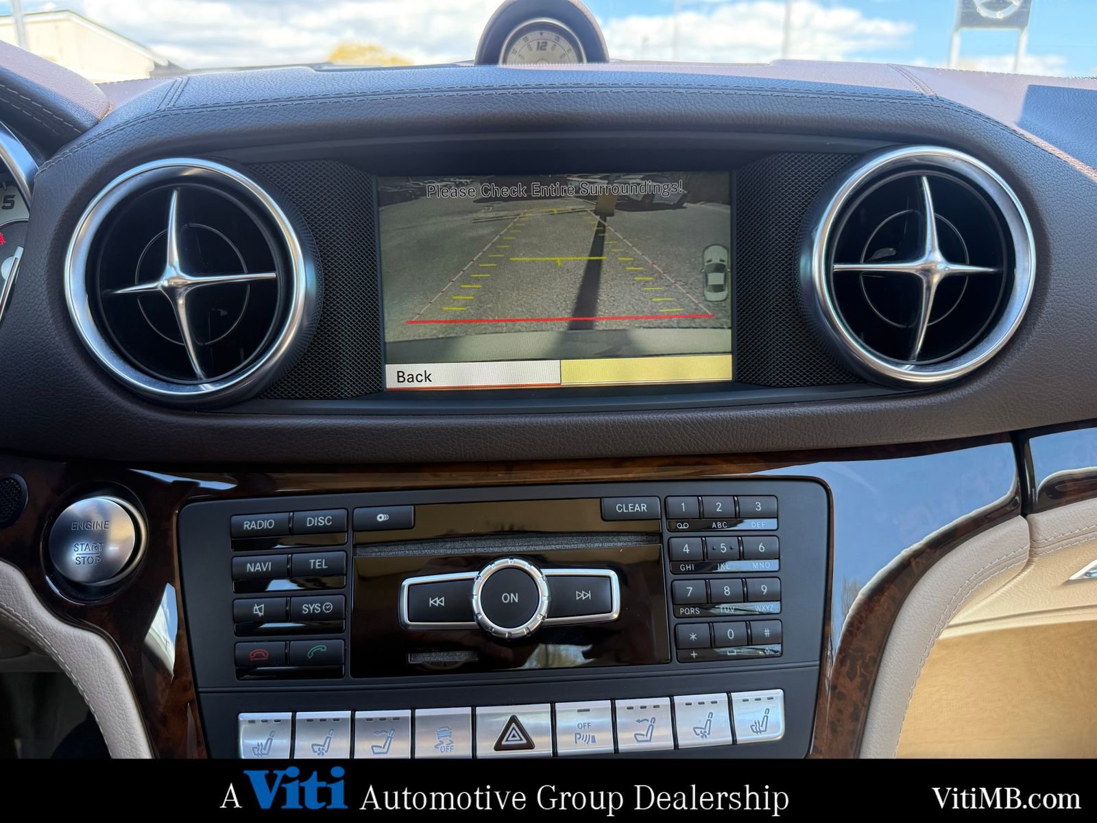Used 2013 Mercedes-Benz SL 550 image 31