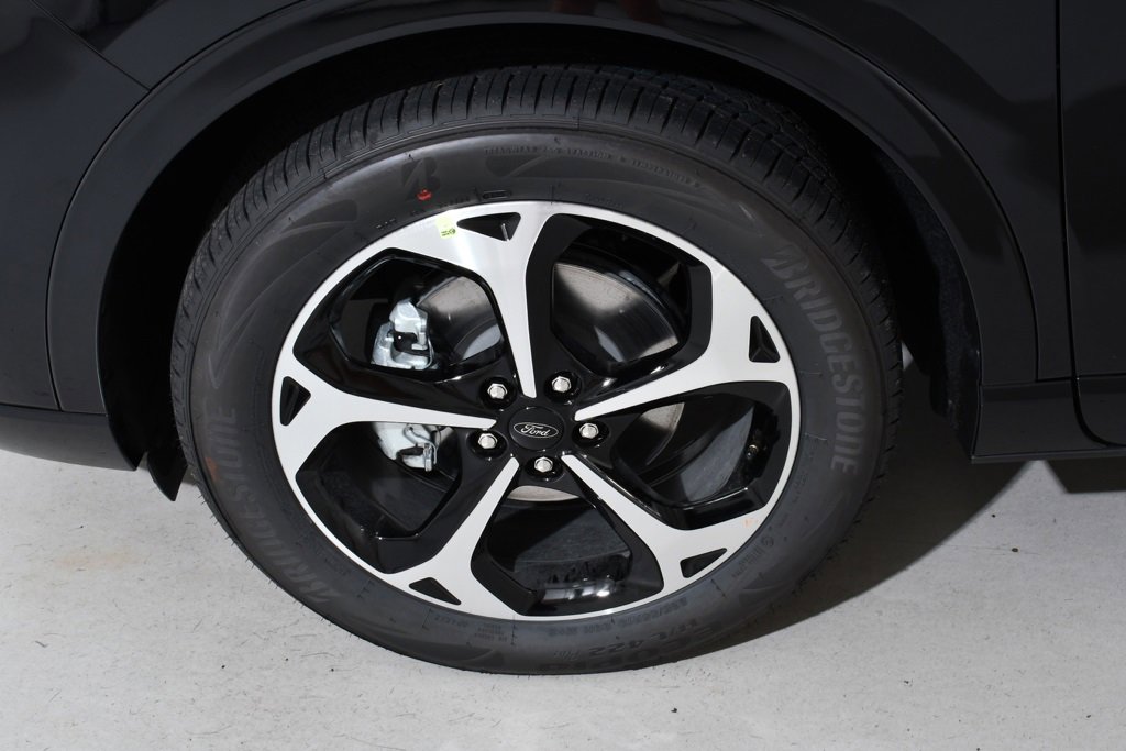 New 2025 Ford Escape ST-Line Elite w/ Premium Technology Package image 24