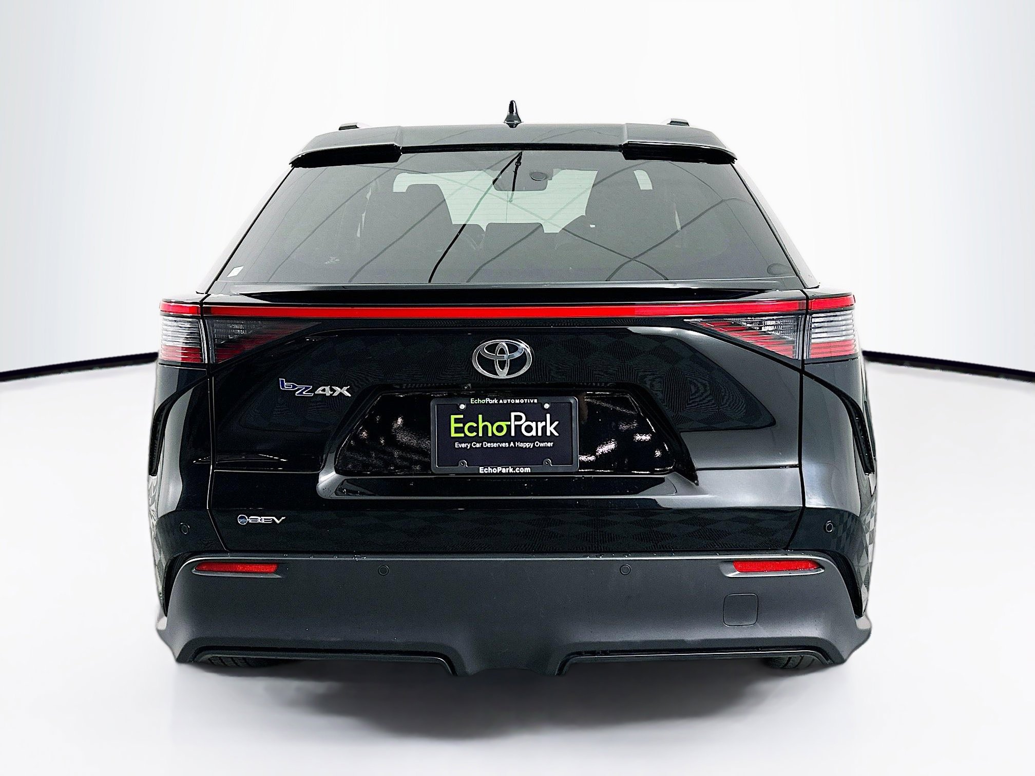 Used 2024 Toyota bZ4X XLE image 7