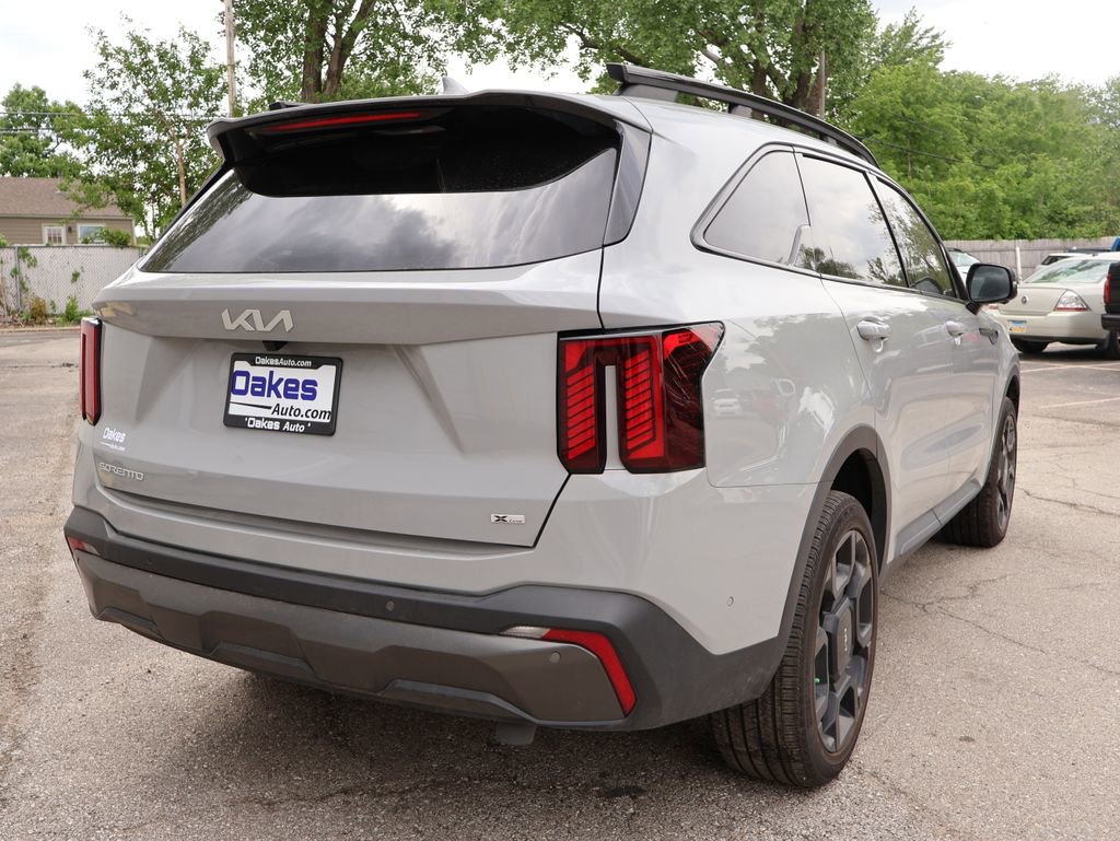 Used 2024 Kia Sorento SX AWD/4WD image 7