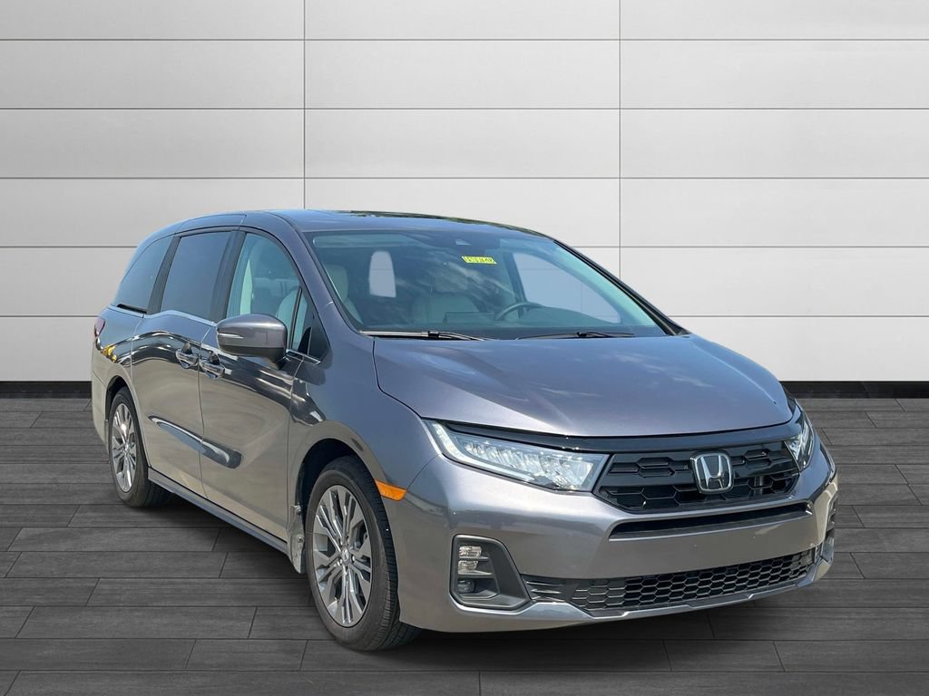 Used 2026 Honda Odyssey Touring image 7