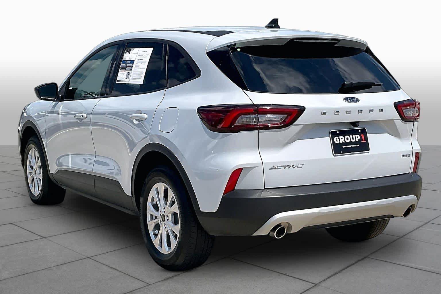 Used 2025 Ford Escape Active AWD/4WD image 12