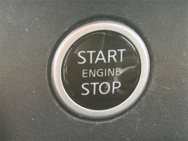 Used 2022 Nissan Rogue Platinum w/ Head-Up Display Package image 33