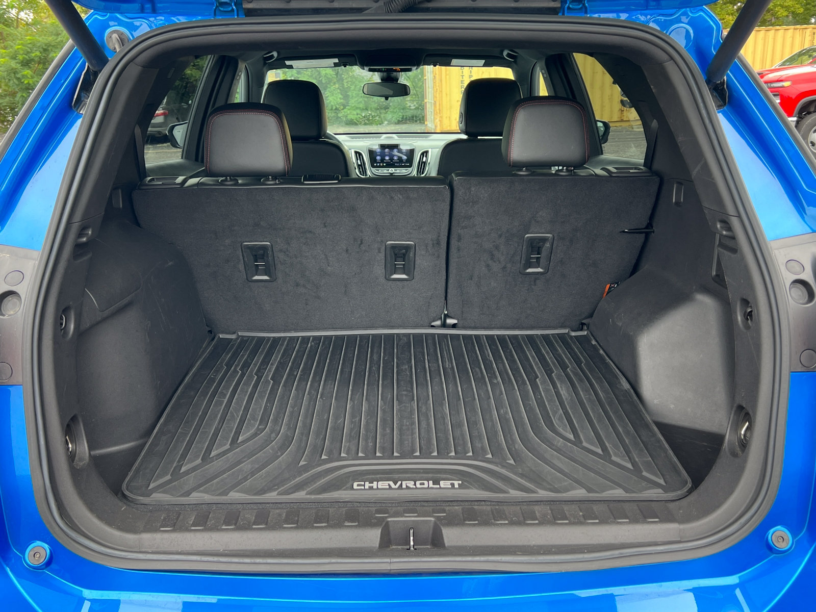 Used 2024 Chevrolet Equinox RS w/ RS Leather Package AWD/4WD image 39