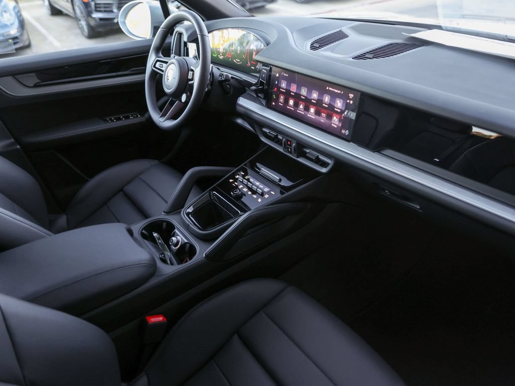 Certified 2026 Porsche Cayenne AWD/4WD image 38