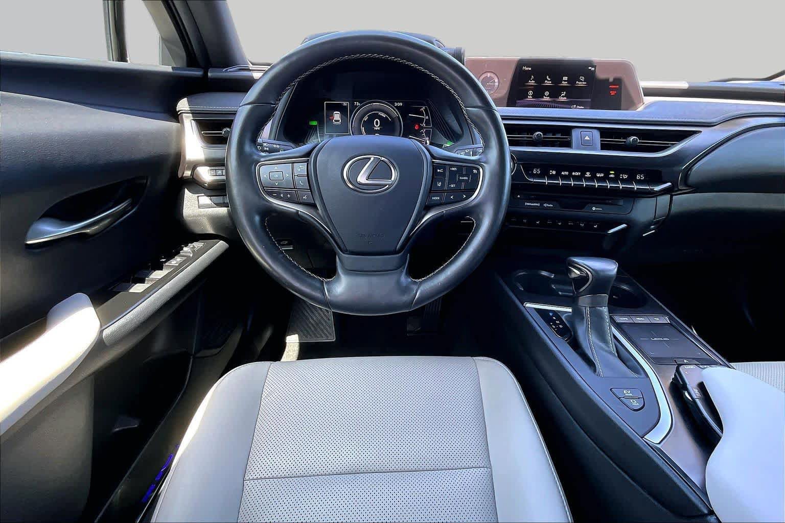 Used 2019 Lexus UX 250h w/ Premium Package AWD/4WD image 5