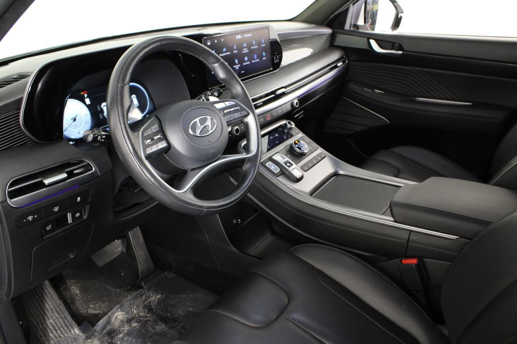 Used 2023 Hyundai Palisade Calligraphy image 17