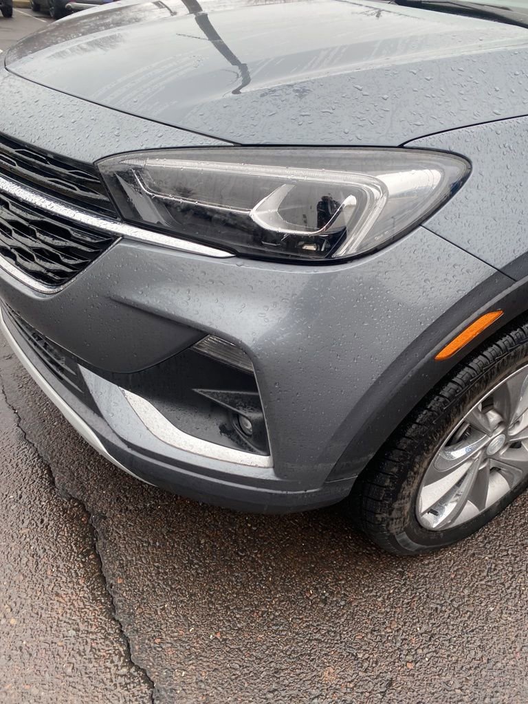 Used 2022 Buick Encore GX Essence w/ Experience Buick Package AWD/4WD image 17