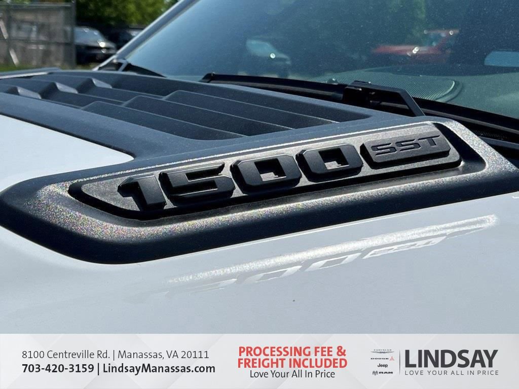 New 2025 RAM 1500 Laramie w/ Night Edition AWD/4WD image 31