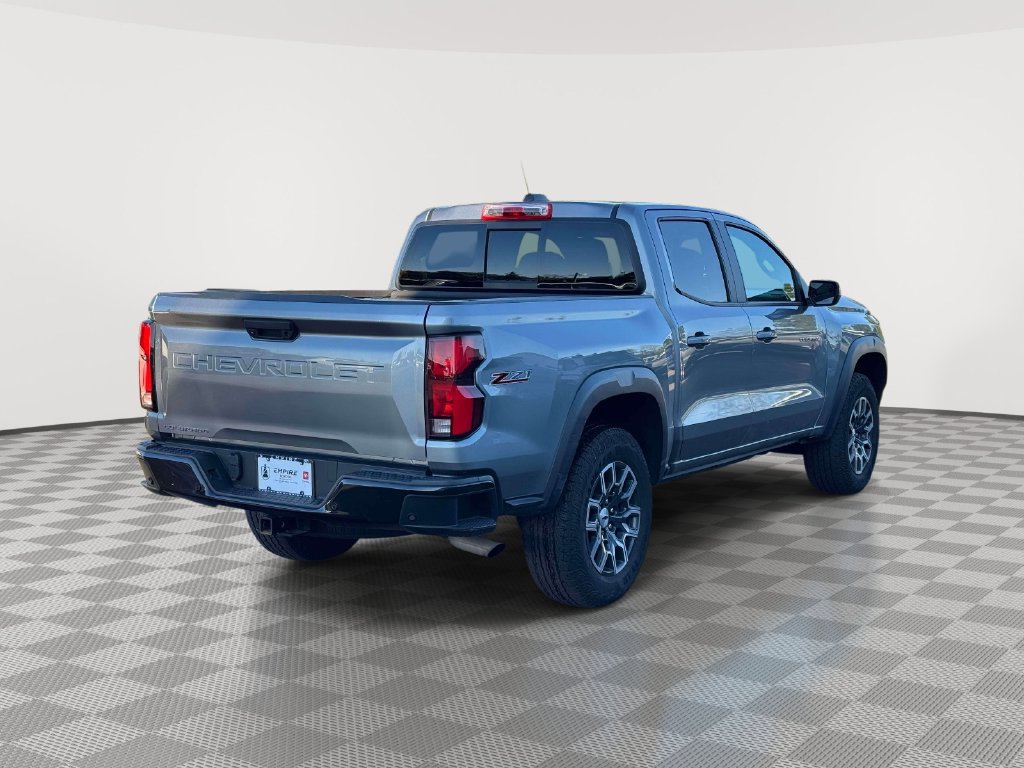 Used 2024 Chevrolet Colorado Z71 w/ Z71 Convenience Package 2 AWD/4WD image 7