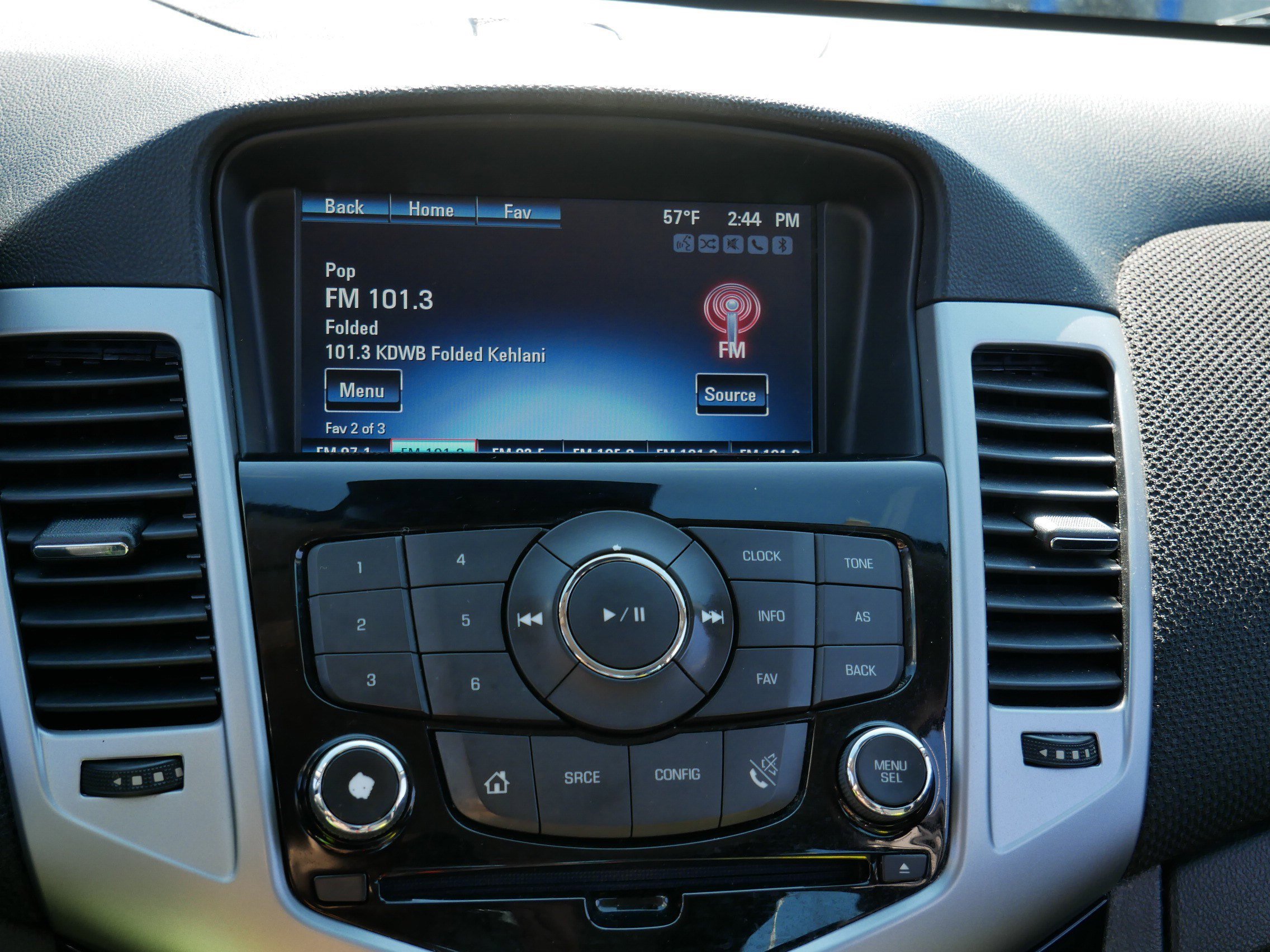 Used 2013 Chevrolet Cruze LT w/ Technology Package FWD image 22