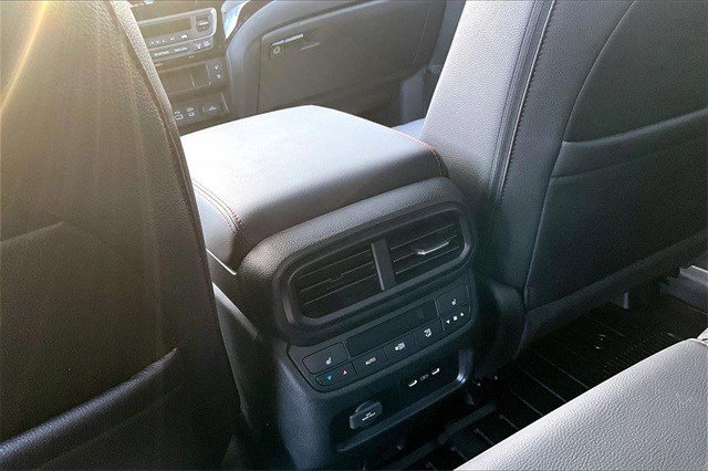Certified 2024 Honda Ridgeline Black Edition image 11