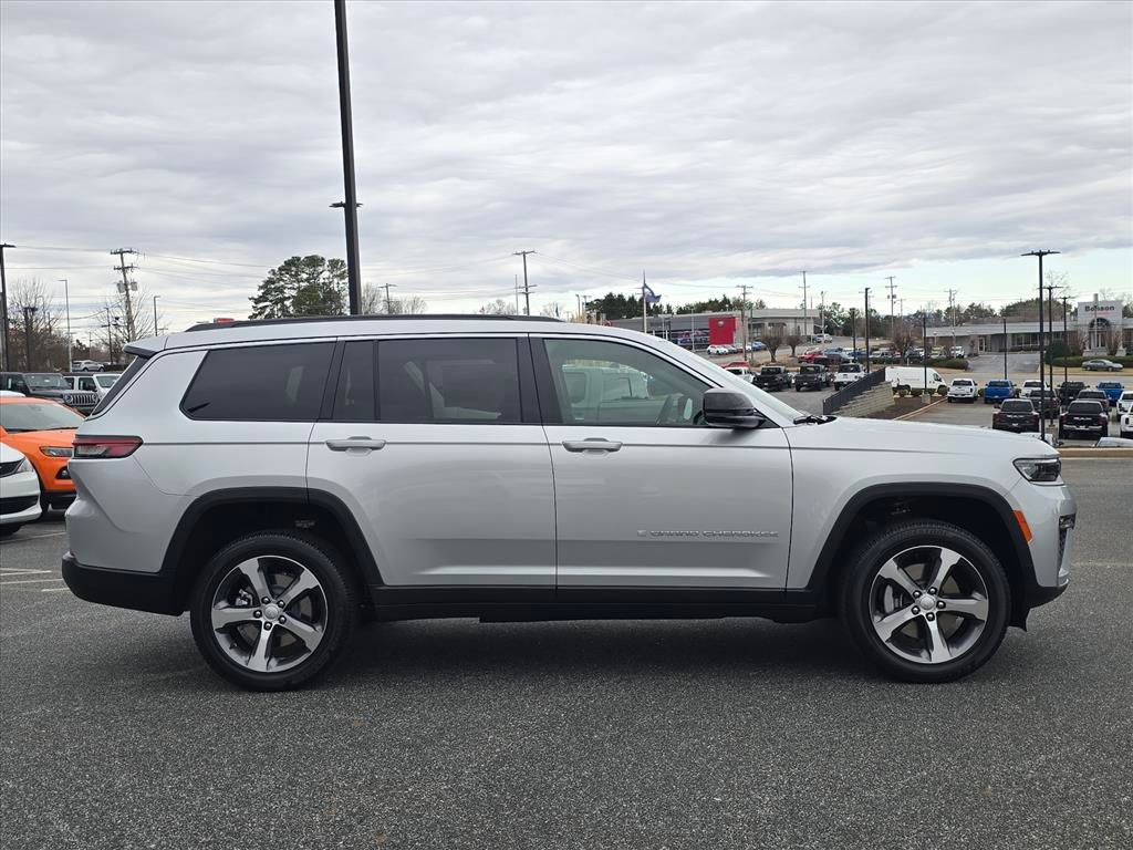 New 2026 Jeep Grand Cherokee L Limited AWD/4WD image 2
