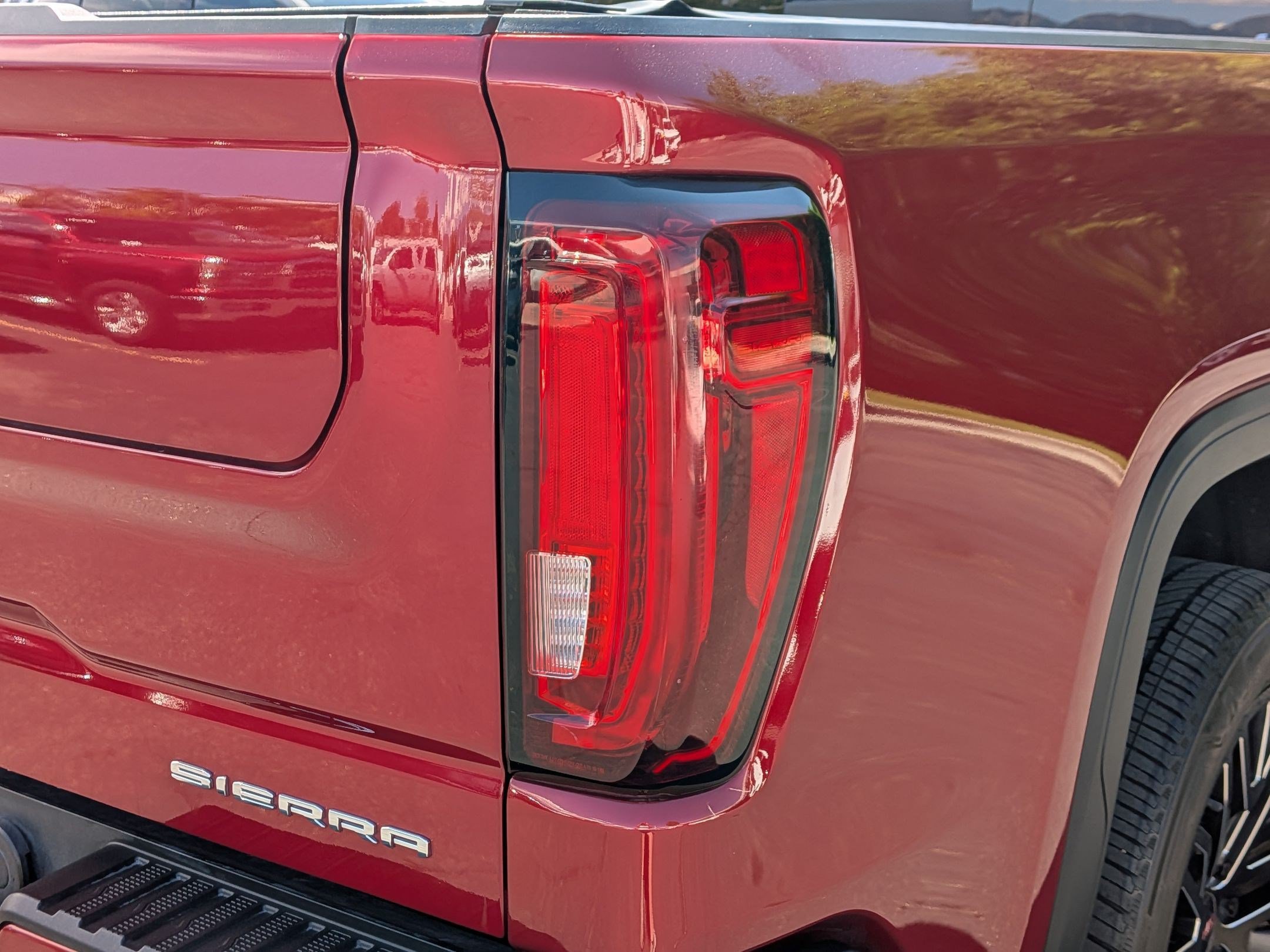 Used 2019 GMC Sierra 1500 Denali w/ Denali Ultimate Package AWD/4WD image 12