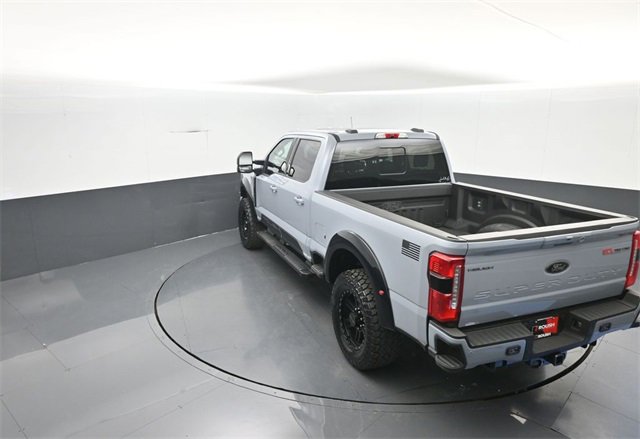 New 2026 Ford F250 Lariat w/ Black Appearance Package image 22