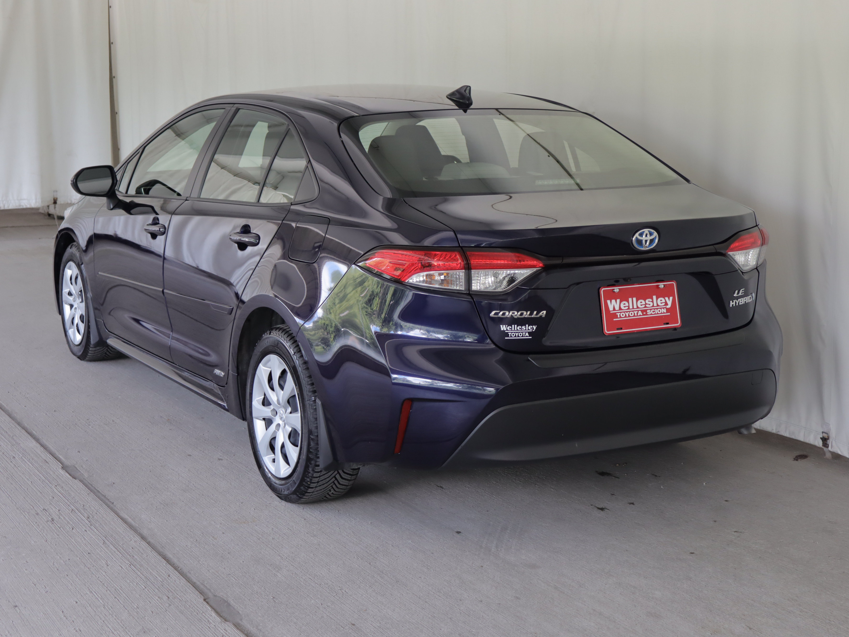 Used 2024 Toyota Corolla LE AWD/4WD image 24
