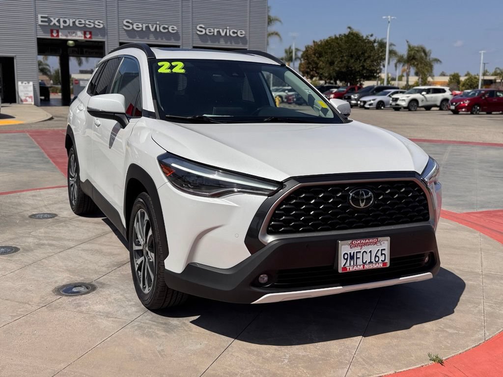 Used 2022 Toyota Corolla Cross XLE AWD/4WD video 2