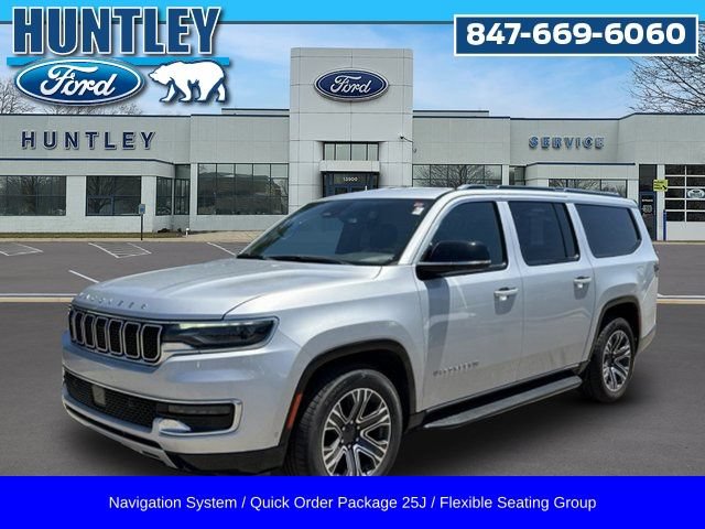 Used 2024 Jeep Wagoneer L Series II w/ Flexible Seating Group AWD/4WD image 1