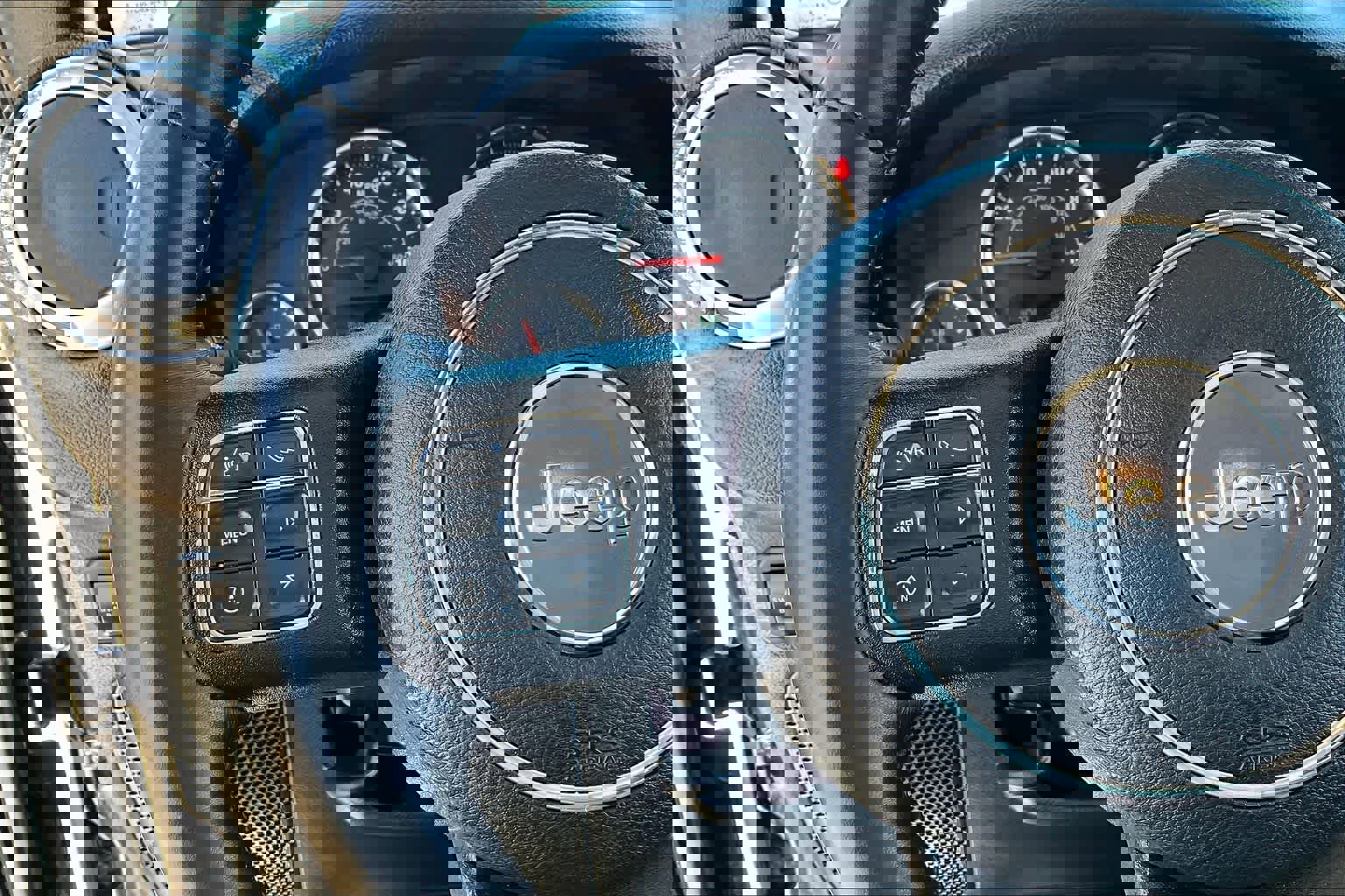 Used 2016 Jeep Wrangler Unlimited Rubicon w/ Connectivity Group image 23